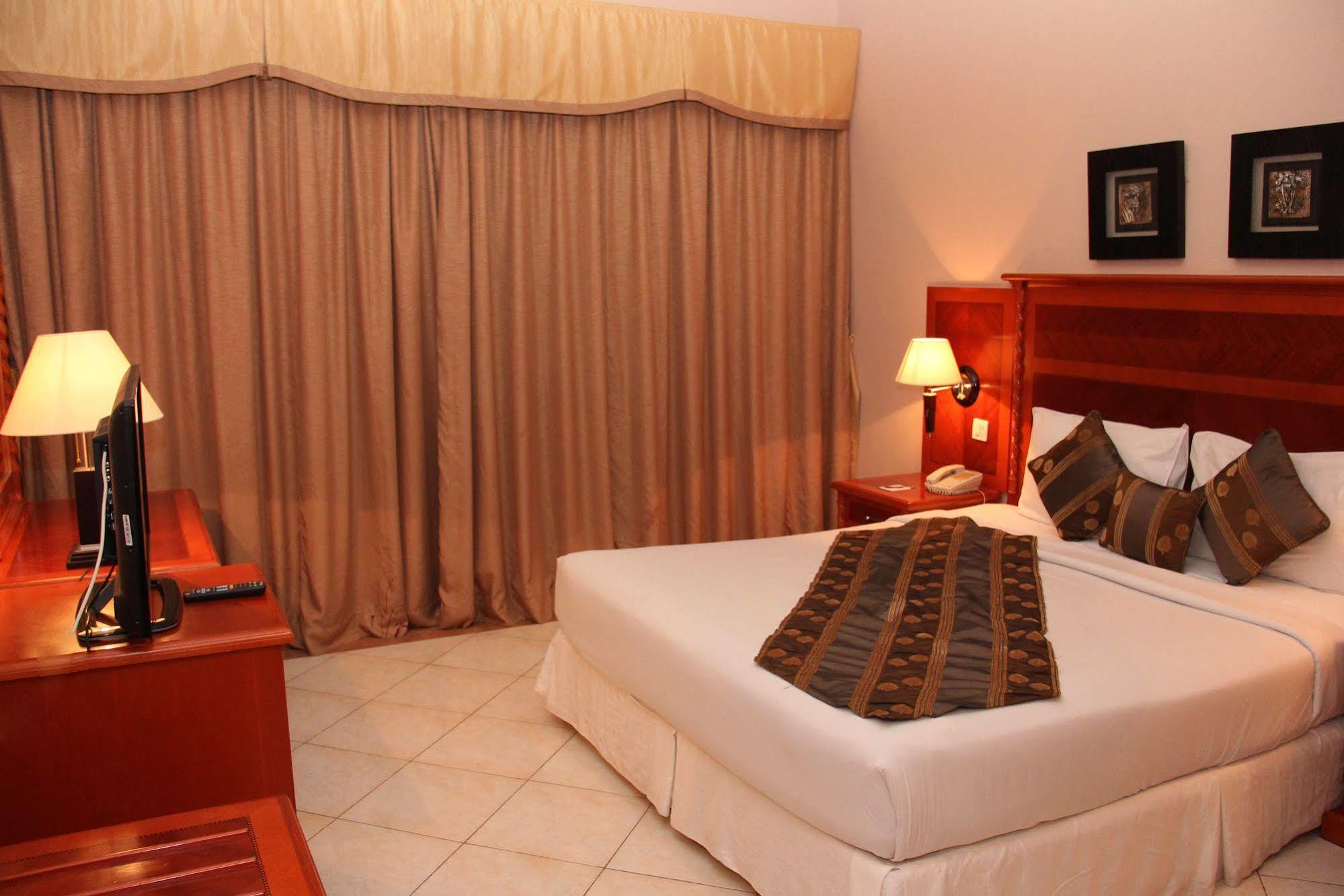 Grand Midwest Hotel Apartments Dubai Eksteriør billede